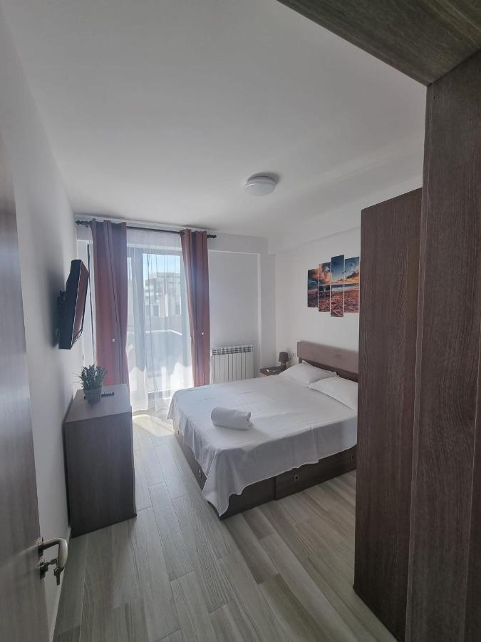 Apartament Mivali Apartment Navodari Bagian luar foto