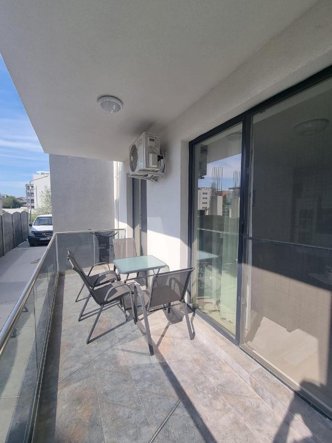 Apartament Mivali Apartment Navodari Bagian luar foto